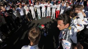 jules-bianchi-tribute-2014-russian-gp-f1_3326628